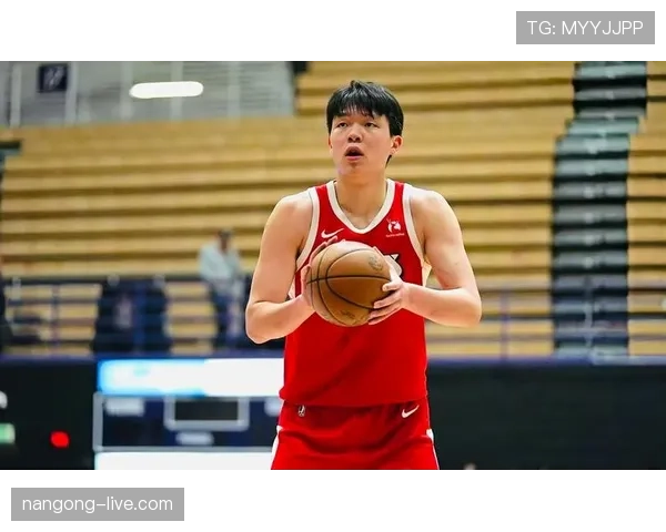 杨瀚森内线挡拆高效拉开空间助球队提升攻防转换节奏