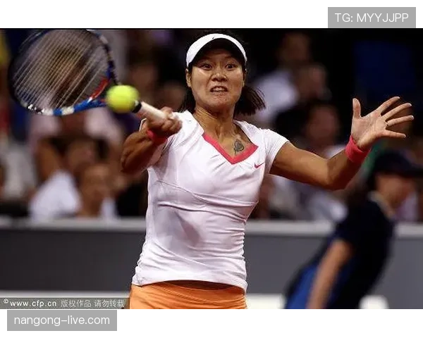 李娜大赛一穿鞋就讲究得不像话，这么拼真的不是一般运动员能有的节奏啊