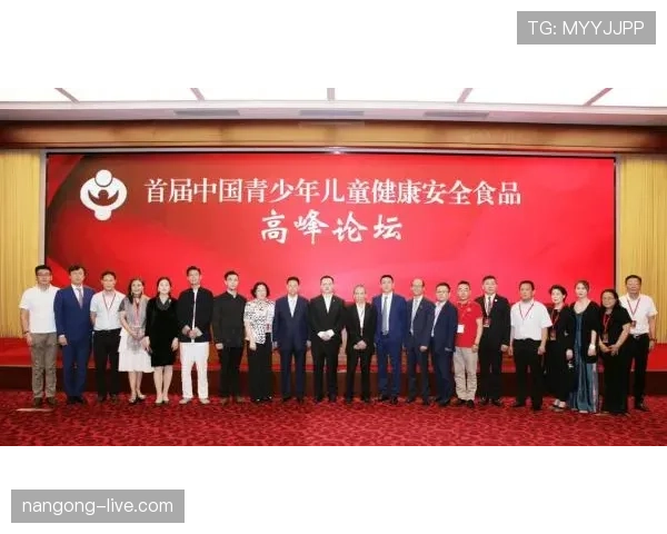 深入解读篮球比赛中替补席管理规则的具体内容与执行尺度